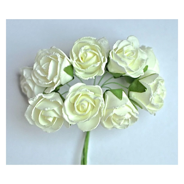 Róże białe  4 cm 9 sztuk
