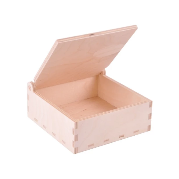 Drewniane pudełko ażurowe pełne wieko - 15,2x11,2x8,2cm
