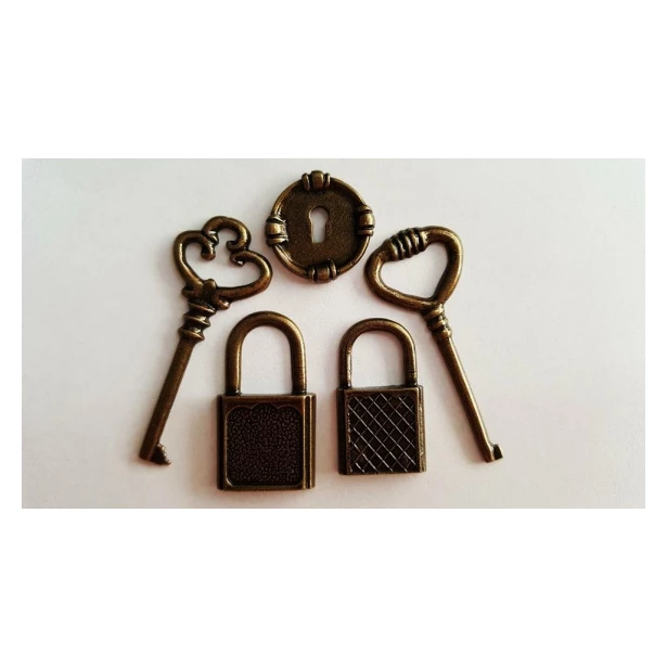 Metalowy zestaw kluczyków I