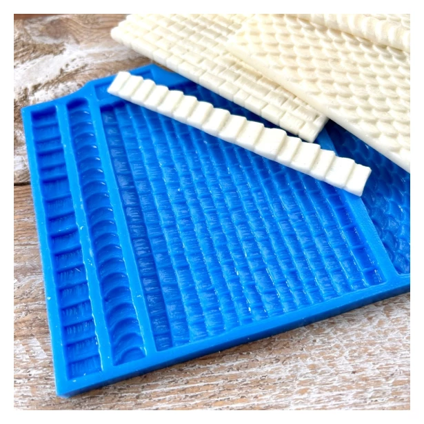 FOREMKA SILIKONOWA DACHY 19 x 11,7 cm